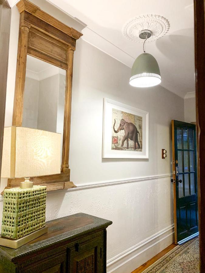 אדלייד Hollidge House 5 Star Luxury Apartments מראה חיצוני תמונה
